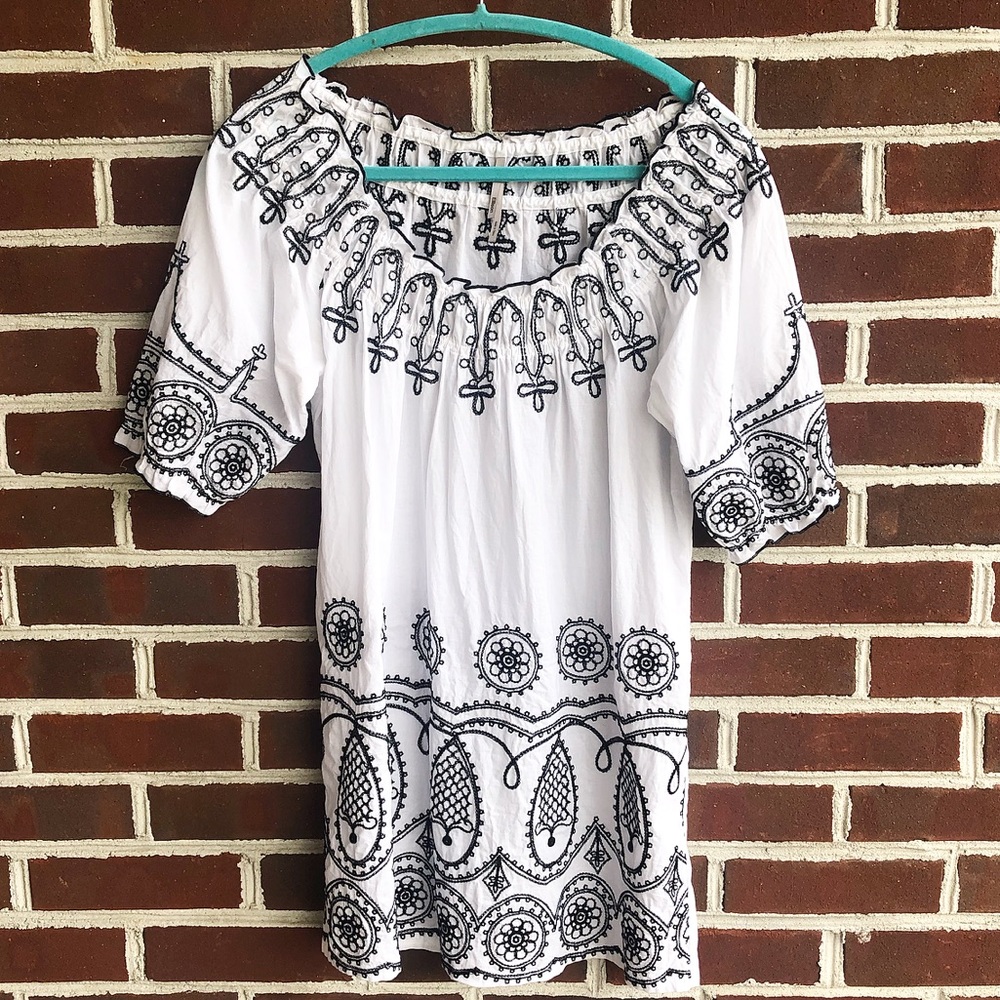 Ellison White & Black Embroider Off-Shoulder Tunic